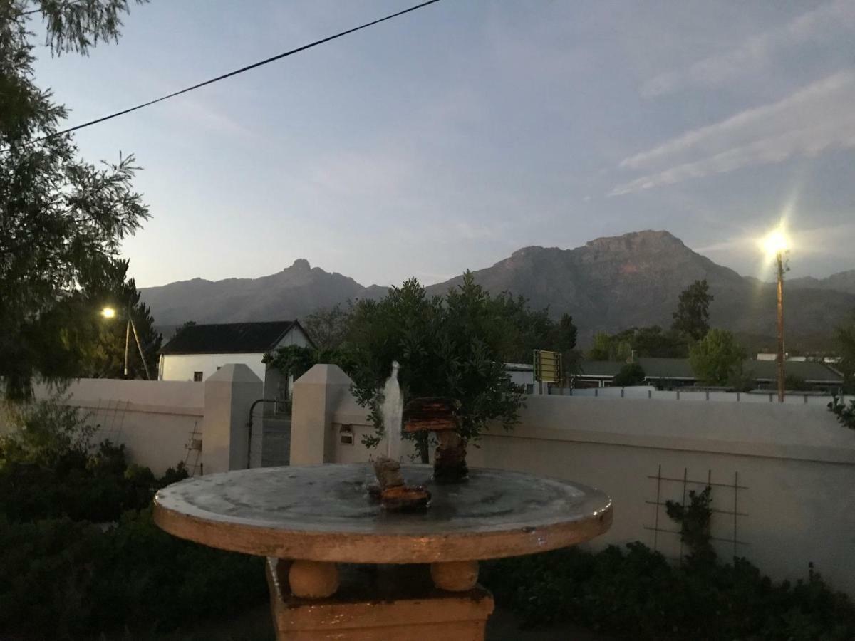 Towerzicht Guest House ลาดิสมิธ ภายนอก รูปภาพ